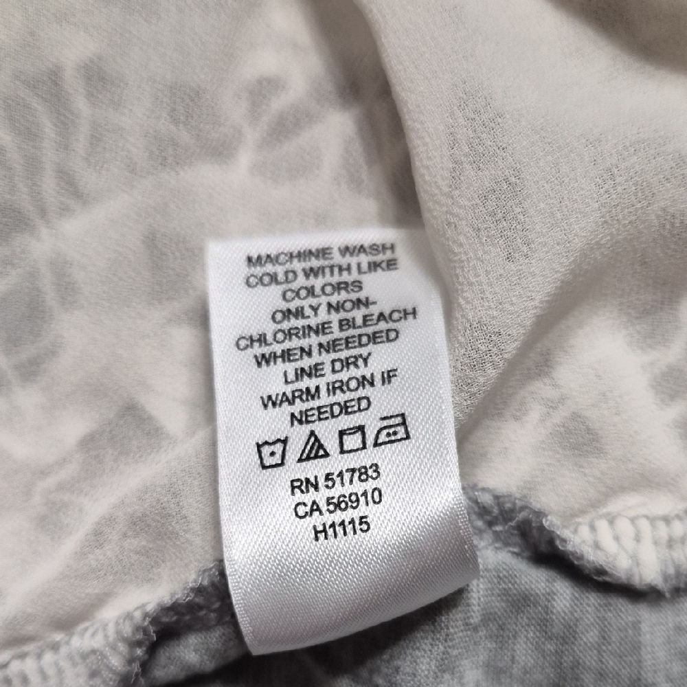 Maurices Gray and Cream Lace Short Sleeve Top - Picture 8 of 8